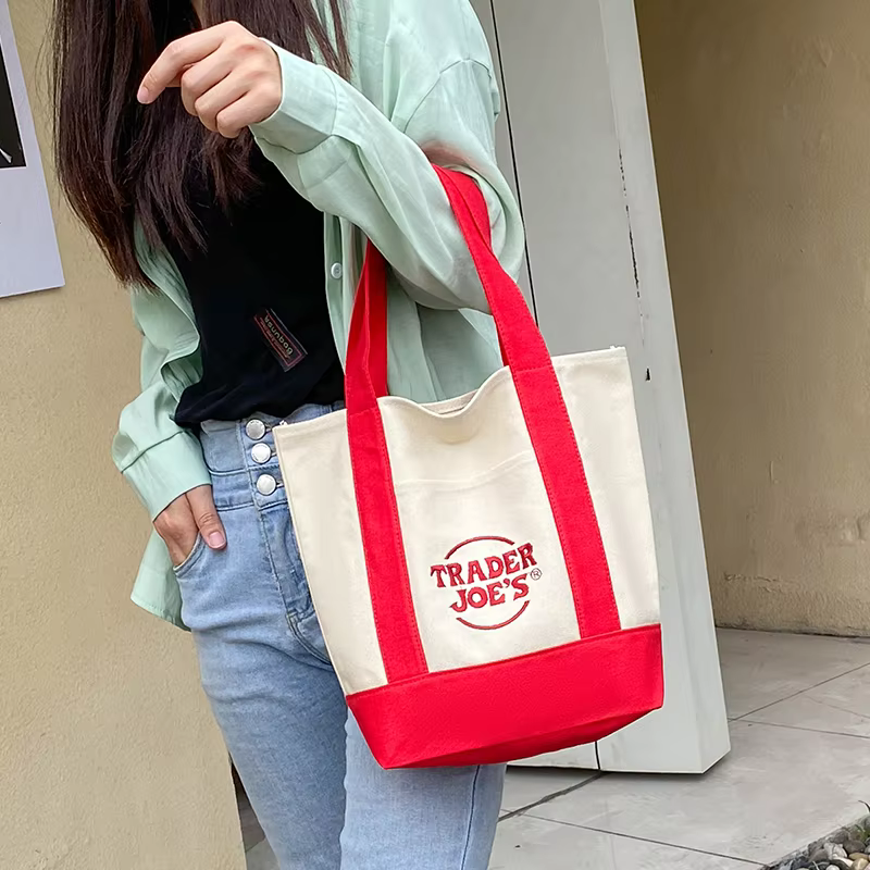 트렌디한 캔버스 쇼핑백 핸드백 싱글 숄더백 친환경 여성용 가방 영국 스타일 청소년 데일리 사용 핸드백 이미지 4